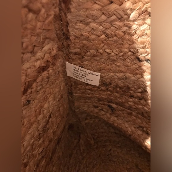 Woven Jute Straw Hobo Bag Tote W/Wooden Handles & Tortoise SeaShell Tassel Charm - Picture 10 of 12